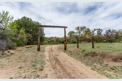 1360 S Grisby Road, Skull Valley, AZ 86338 - Photo 70