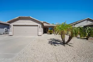 30 E Zinnia Pl, San Tan Valley, AZ 85143 - Photo 1