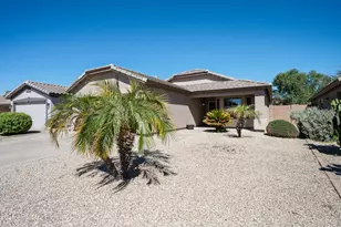30 E Zinnia Pl, San Tan Valley, AZ 85143 - Photo 2