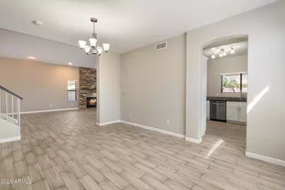 4714 E Prickly Pear Trail, Phoenix, AZ 85050 - Photo 10