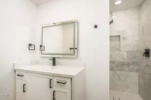 4721 N 24th St, Phoenix, AZ 85016 - Photo 2