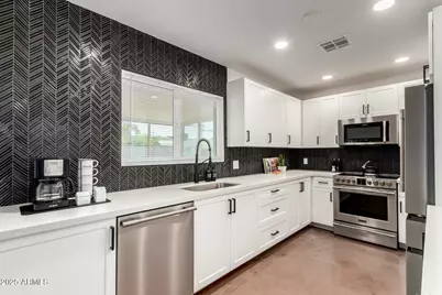 4735 N 24th Street, Phoenix, AZ 85016 - Photo 12