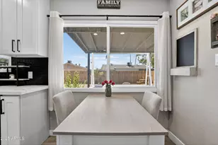 2341 W Laurel Ln, Phoenix, AZ 85029 - Photo 10