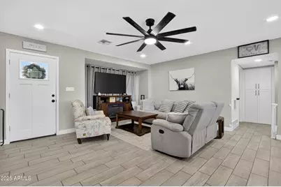 2341 W Laurel Lane, Phoenix, AZ 85029 - Photo 12