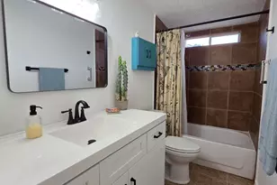 2233 E Behrend Dr, Phoenix, AZ 85024 - Photo 32