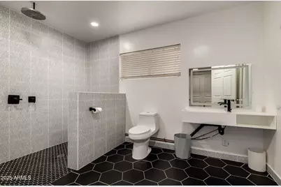 2418 W Greenbriar Drive, Phoenix, AZ 85023 - Photo 22