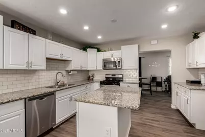 2418 W Greenbriar Drive, Phoenix, AZ 85023 - Photo 18