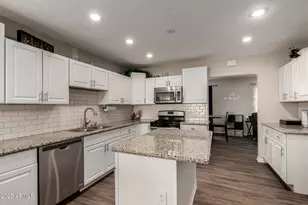 2418 W Greenbriar Dr, Phoenix, AZ 85023 - Photo 18