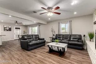 2418 W Greenbriar Dr, Phoenix, AZ 85023 - Photo 8