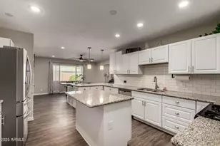 2418 W Greenbriar Dr, Phoenix, AZ 85023 - Photo 16