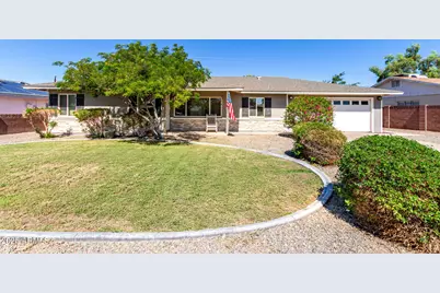 2418 W Greenbriar Drive, Phoenix, AZ 85023 - Photo 1