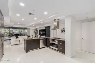 7121 E Rancho Vista Dr, Scottsdale, AZ 85251 - Photo 10