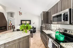 907 E Goldenrod St, Phoenix, AZ 85048 - Photo 20