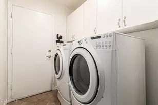 907 E Goldenrod St, Phoenix, AZ 85048 - Photo 32