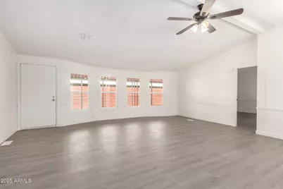 11000 N 91st Avenue #20, Peoria, AZ 85345 - Photo 8