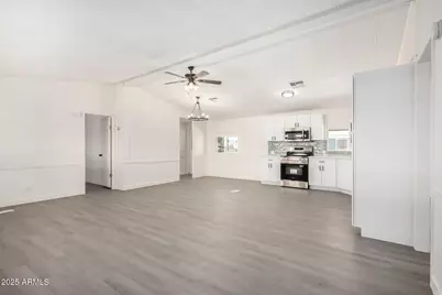 11000 N 91st Avenue #20, Peoria, AZ 85345 - Photo 4