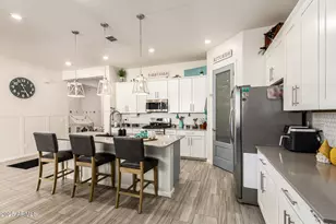 18522 W Thistle Landing Dr, Goodyear, AZ 85338 - Photo 10