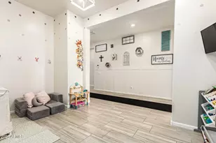 18522 W Thistle Landing Dr, Goodyear, AZ 85338 - Photo 14