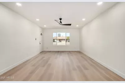 2501 E Pebble Beach Drive, Tempe, AZ 85282 - Photo 10