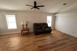 10960 N 67th Ave, Glendale, AZ 85304 - Photo 8