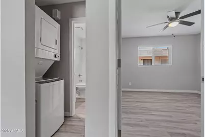 1940 W Amelia Avenue #1940.5, Phoenix, AZ 85015 - Photo 6