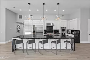 6715 E Montecito Ave, Scottsdale, AZ 85251 - Photo 1