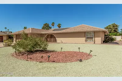 9870 W Comstock Court, Sun City, AZ 85373 - Photo 6
