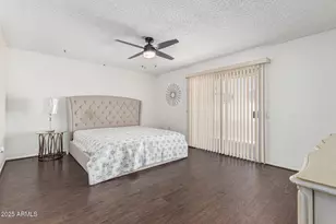 9870 W Comstock Ct, Sun City, AZ 85373 - Photo 30