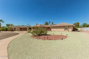 9870 W Comstock Ct, Sun City, AZ 85373 - Photo 38