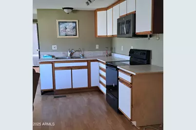 214 E Mary Lou Court, Queen Valley, AZ 85118 - Photo 6