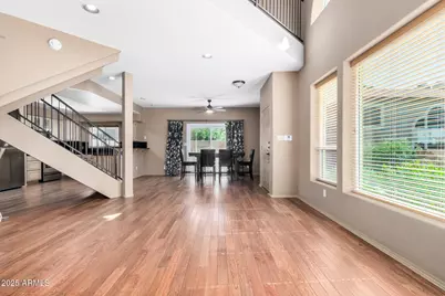 10247 N 12th Place #2, Phoenix, AZ 85020 - Photo 4