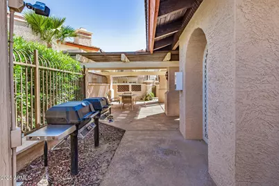 10247 N 12th Place #2, Phoenix, AZ 85020 - Photo 28