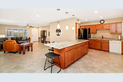 9535 W Willowbrook Drive, Sun City, AZ 85373 - Photo 8