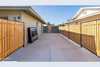 9535 W Willowbrook Drive, Sun City, AZ 85373 - Photo 24