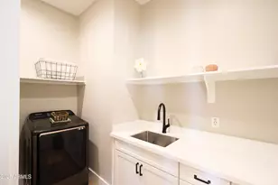 27372 N Michelle Ln, Queen Creek, AZ 85144 - Photo 26