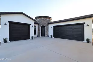 27372 N Michelle Ln, Queen Creek, AZ 85144 - Photo 2