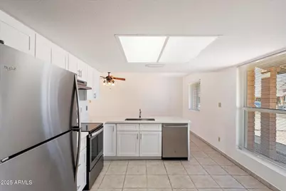 1425 W Sequoia Drive, Phoenix, AZ 85027 - Photo 6