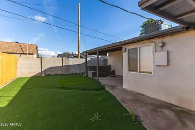 810 E Amelia Avenue, Phoenix, AZ 85014 - Photo 18