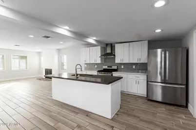 810 E Amelia Avenue, Phoenix, AZ 85014 - Photo 8