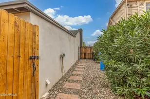 810 E Amelia Ave, Phoenix, AZ 85014 - Photo 30