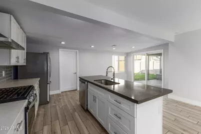 810 E Amelia Avenue, Phoenix, AZ 85014 - Photo 6