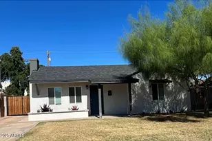 810 E Amelia Ave, Phoenix, AZ 85014 - Photo 1