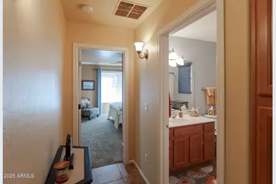 16550 W Desert Lane, Surprise, AZ 85388 - Photo 14