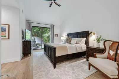 10118 E Cinnabar Avenue, Scottsdale, AZ 85258 - Photo 14