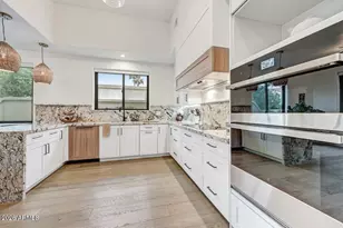 10118 E Cinnabar Ave, Scottsdale, AZ 85258 - Photo 4