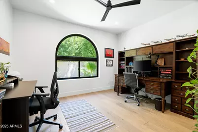 10118 E Cinnabar Avenue, Scottsdale, AZ 85258 - Photo 18