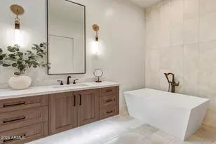 10118 E Cinnabar Ave, Scottsdale, AZ 85258 - Photo 16