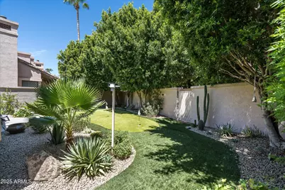 10118 E Cinnabar Avenue, Scottsdale, AZ 85258 - Photo 22