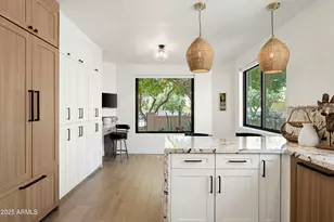 10118 E Cinnabar Ave, Scottsdale, AZ 85258 - Photo 6