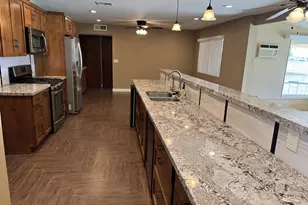 10035 W Riviera Dr, Sun City, AZ 85351 - Photo 4